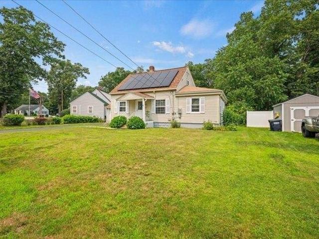 house with 3 bedroom, Auburn MA ES105548390