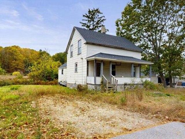 house with 3 bedroom, Auburn ME ES105631601