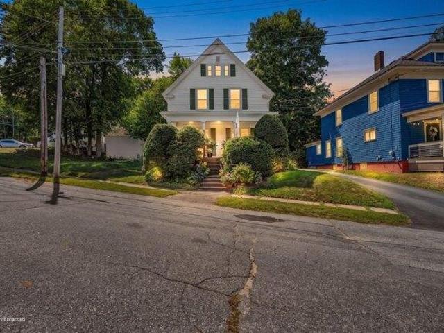 house with 3 bedroom, Auburn ME ES105660770