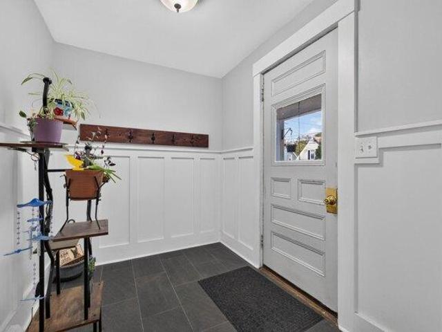 house with 3 bedroom, Auburn ME ES105787906