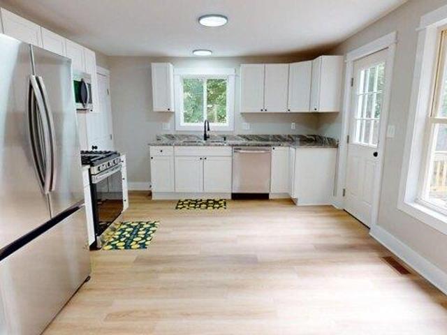 house with 3 bedroom, Bangor ME ES105815118