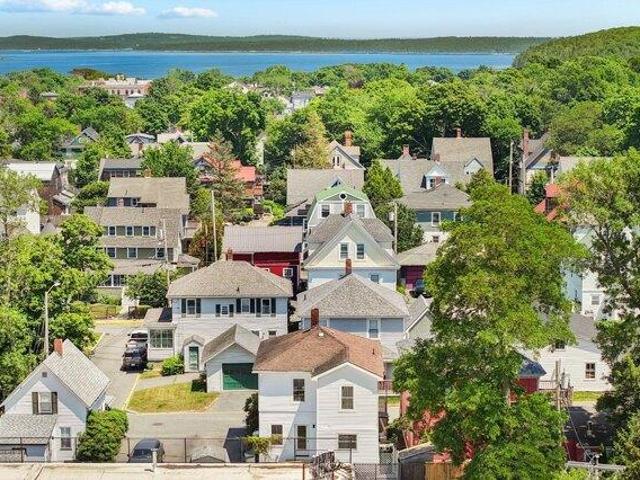 house with 3 bedroom, Bar Harbor ME ES105958356
