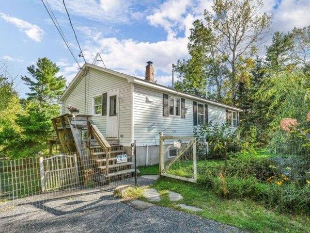 house with 3 bedroom, Bar Harbor ME ES105958918