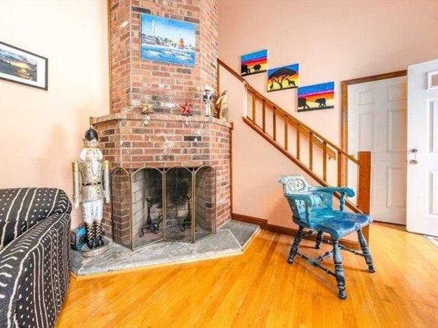 house with 3 bedroom, Barnstable MA ES104834244
