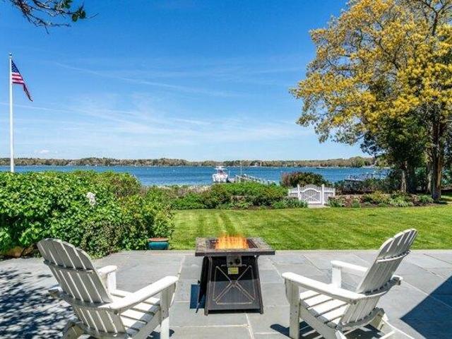 house with 3 bedroom, Barnstable MA ES105512458
