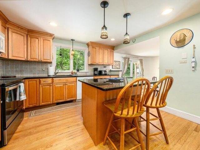 house with 3 bedroom, Barnstable MA ES106069013