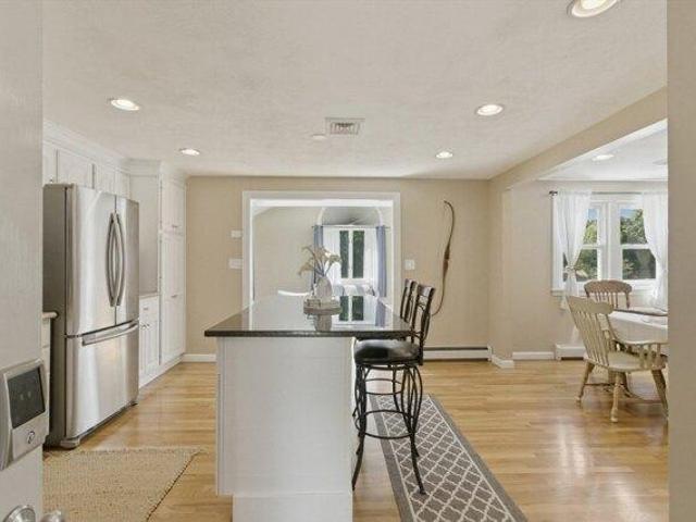 house with 3 bedroom, Barnstable MA ES103849230