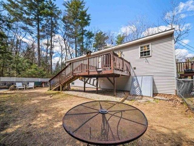 house with 3 bedroom, Barnstead NH ES105477444
