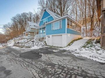 house with 3 bedroom, Barre VT DS103432426
