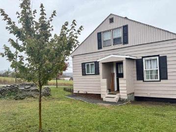 house with 3 bedroom, Barre VT DS103435636