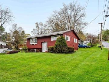 house with 3 bedroom, Barre VT ES103434357