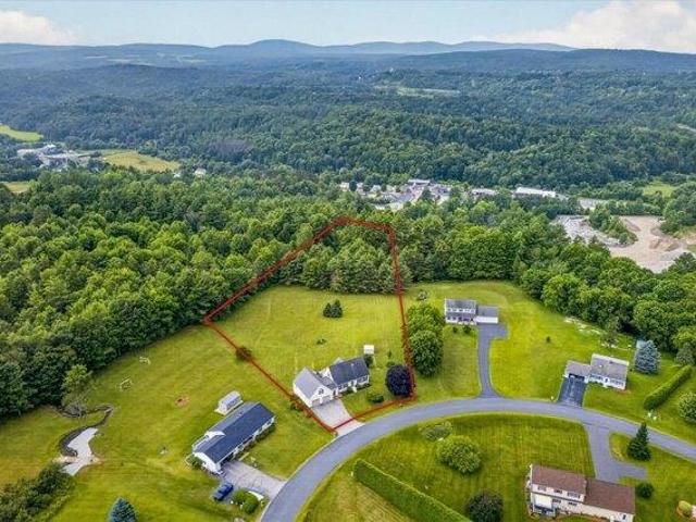 house with 3 bedroom, Barre VT ES105476386