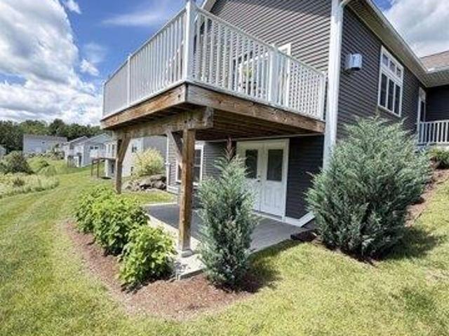 house with 3 bedroom, Barre VT ES105512552
