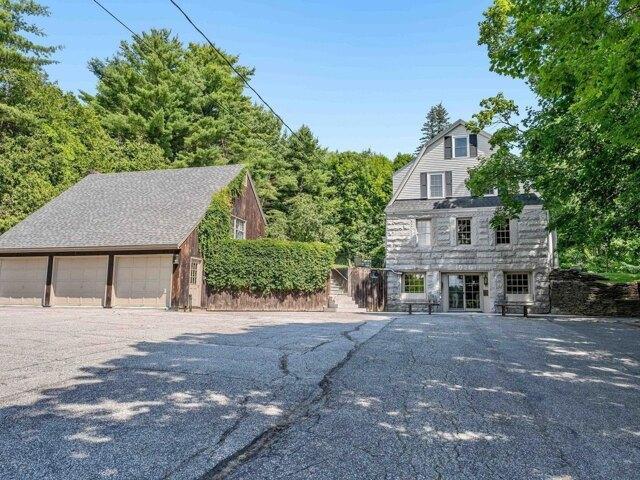 house with 3 bedroom, Barre VT ES105516006