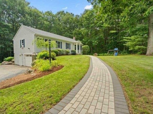 house with 3 bedroom, Barre MA ES105319757