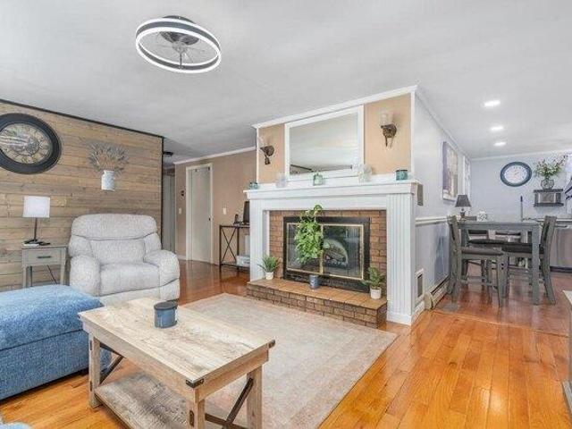house with 3 bedroom, Barrington NH ES105418857