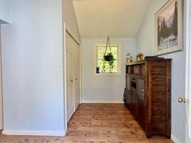 house with 3 bedroom, Bennington NH ES105557532