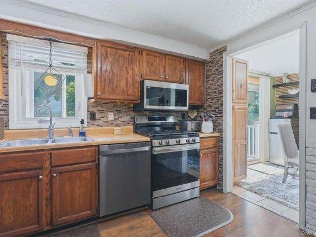 house with 3 bedroom, Beacon NY ES105287922