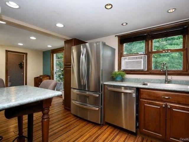 house with 3 bedroom, Beacon NY ES105289838