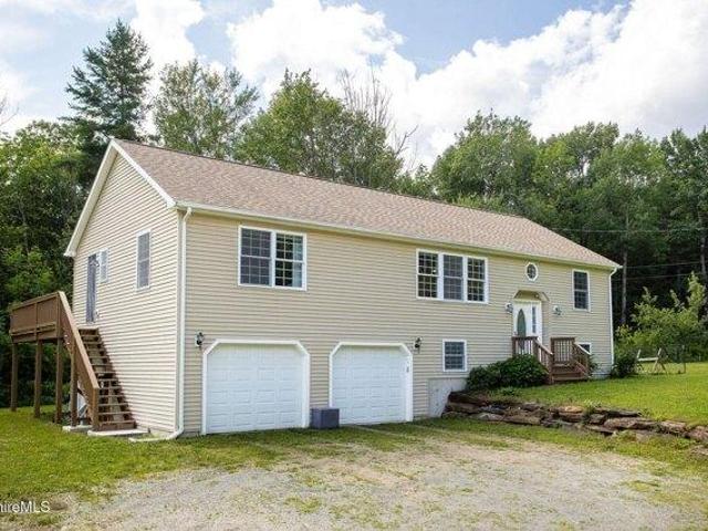 house with 3 bedroom, Becket MA ES105292232