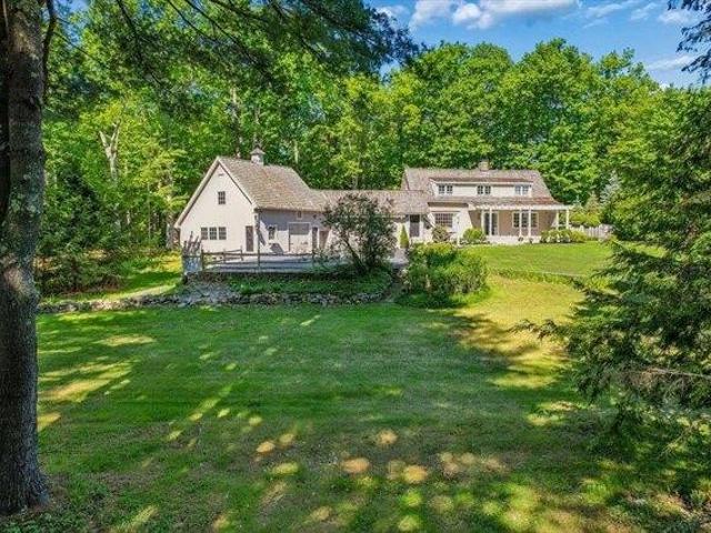 house with 3 bedroom, Bedford NH ES105552830