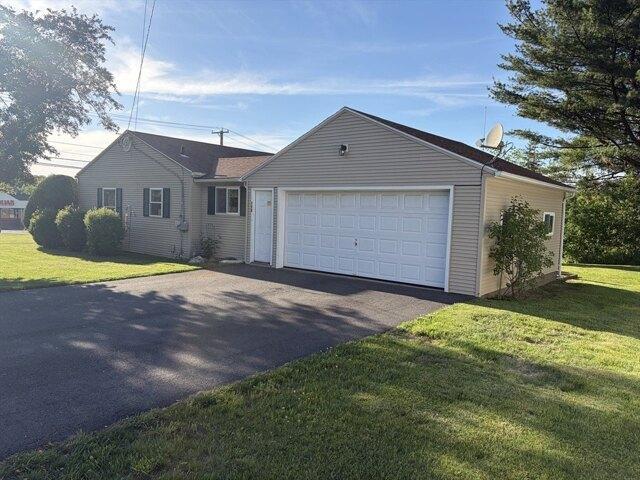 house with 3 bedroom, Belchertown MA ES104541727