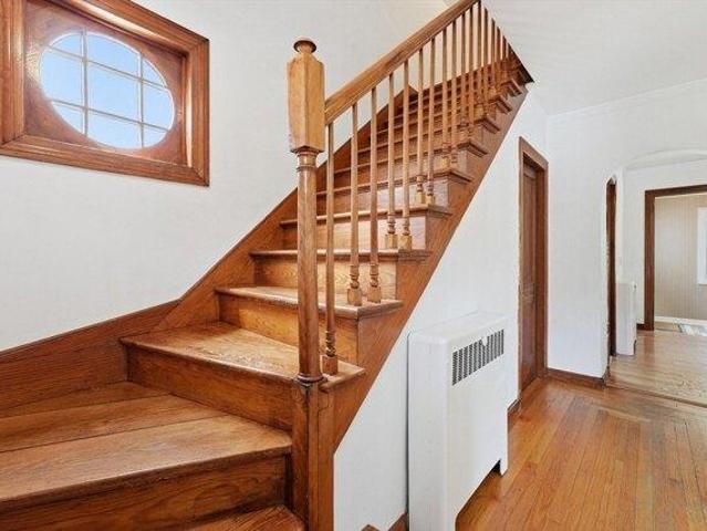 house with 3 bedroom, Belchertown MA ES105352922