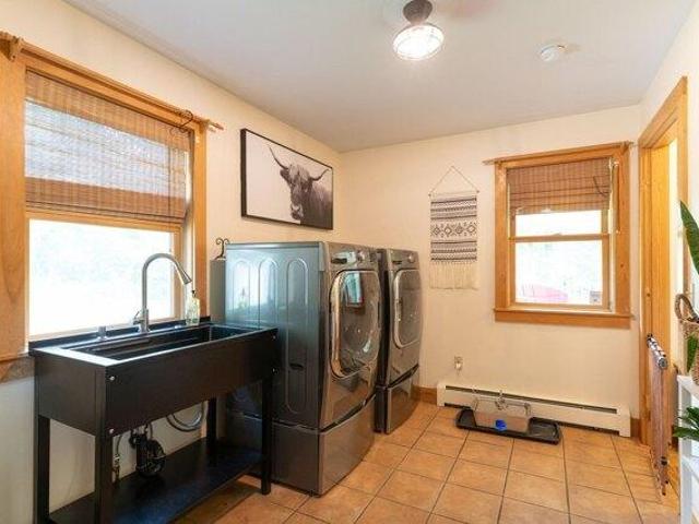 house with 3 bedroom, Belchertown MA ES105364987