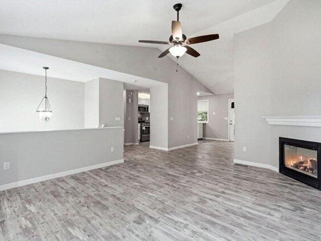 house with 3 bedroom, Belchertown MA ES105387597