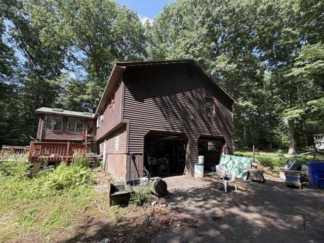 house with 3 bedroom, Belchertown MA ES105442662