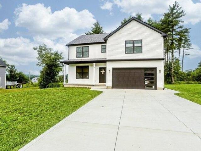 house with 3 bedroom, Belchertown MA ES105562199