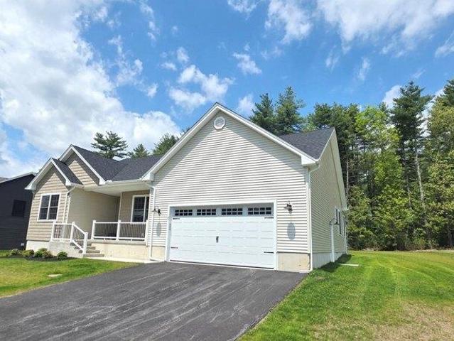 house with 3 bedroom, Belchertown MA ES105611351