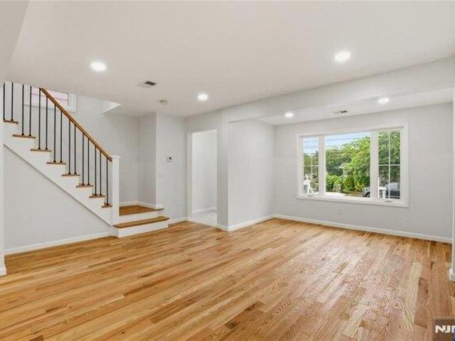 house with 3 bedroom, Belleville NJ ES104835751