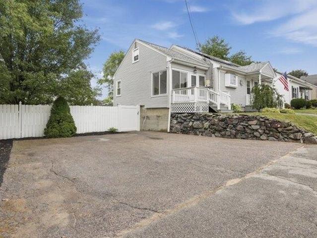 house with 3 bedroom, Bellingham MA ES105533146