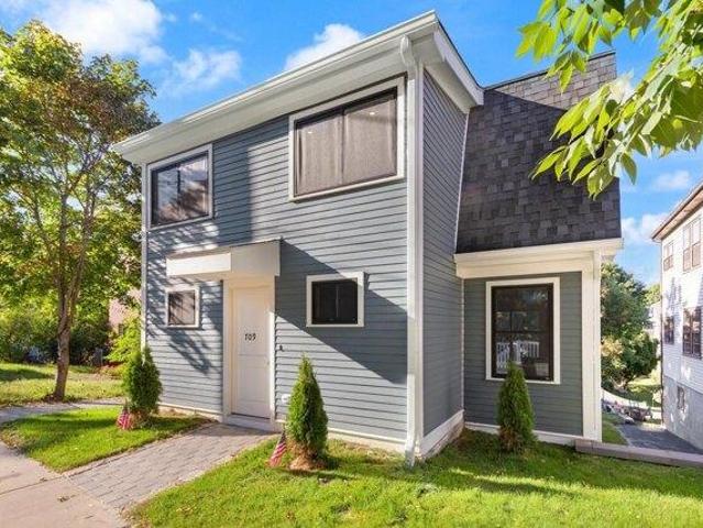house with 3 bedroom, Belmont MA ES105511429