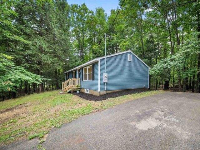 house with 3 bedroom, Belmont NH ES105366261