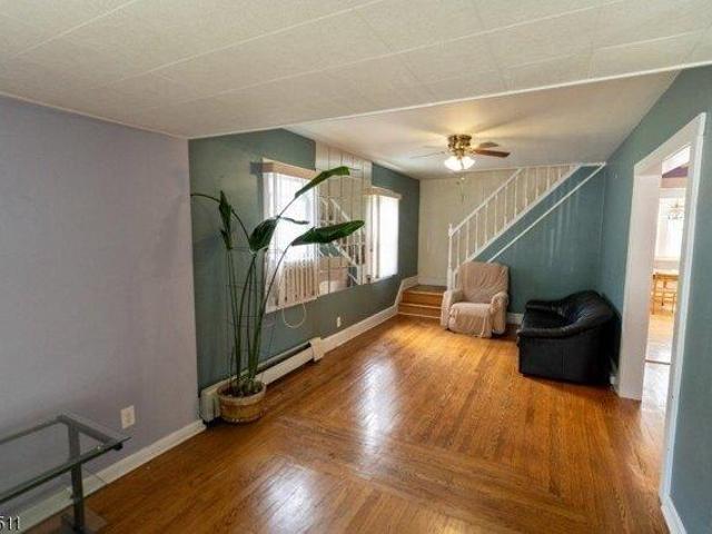 house with 3 bedroom, Bergenfield NJ ES105589688