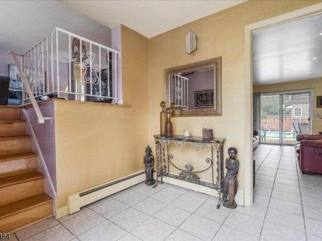 house with 3 bedroom, Bergenfield NJ ES105750875