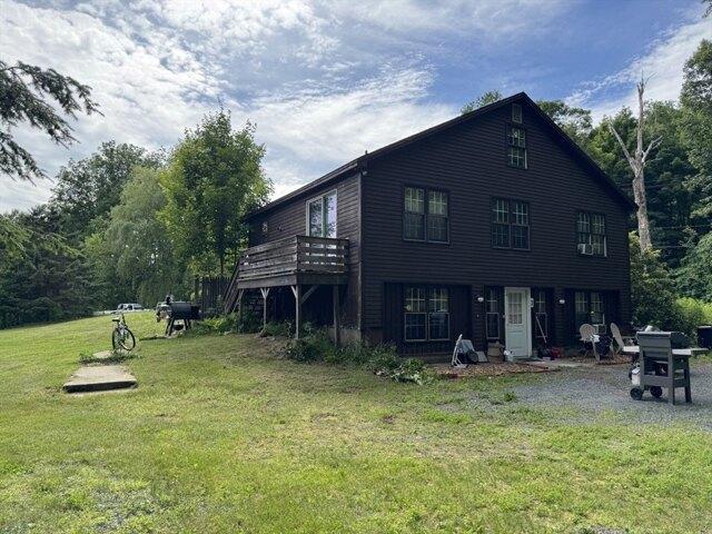 house with 3 bedroom, Bernardston MA ES105340674