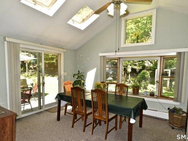 house with 3 bedroom, Bethel CT ES105475376