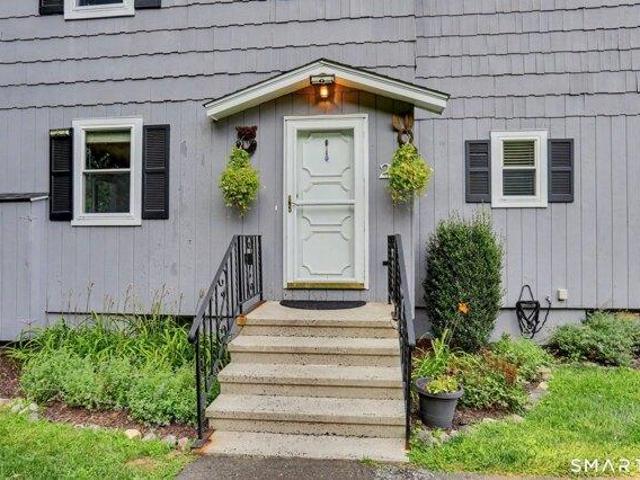 house with 3 bedroom, Bethel CT ES105476005