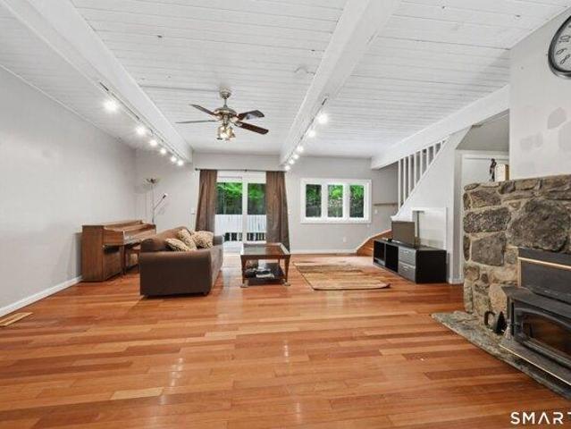 house with 3 bedroom, Bethel CT ES105551804