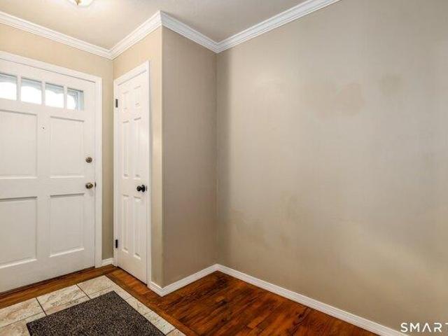 house with 3 bedroom, Bethel CT ES105552629