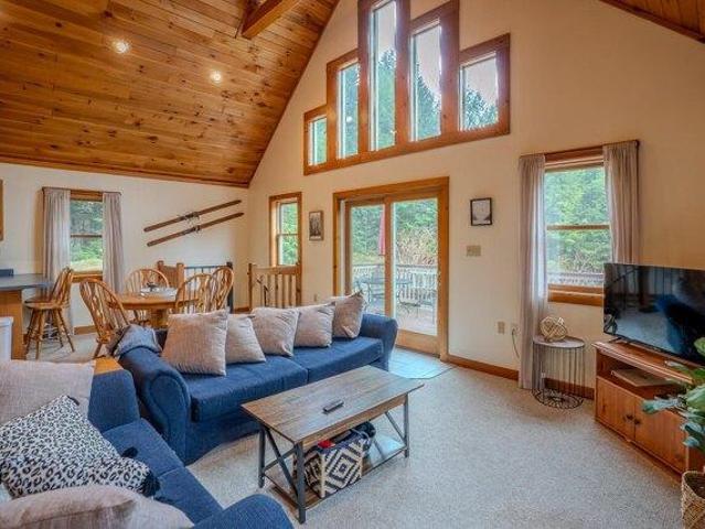 house with 3 bedroom, Bethel ME ES105613889