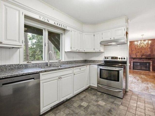 house with 3 bedroom, Beverly MA ES104043824