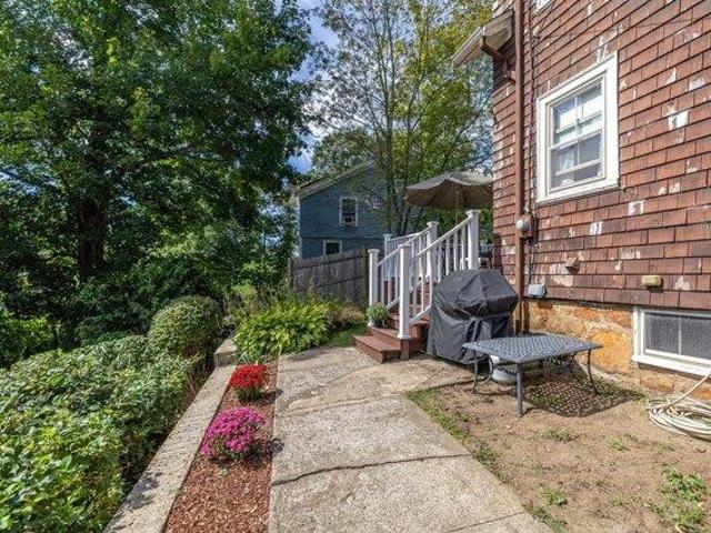 house with 3 bedroom, Beverly MA ES105512014