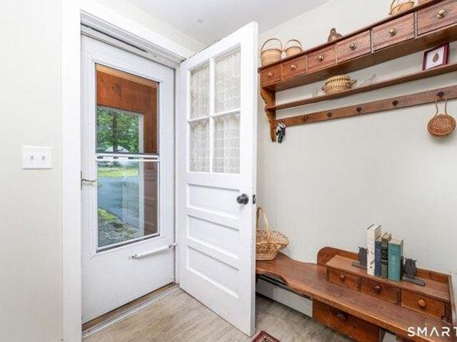 house with 3 bedroom, Bolton CT ES105550008