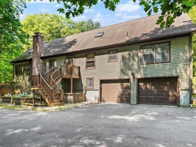 house with 3 bedroom, Bolton MA ES105514163
