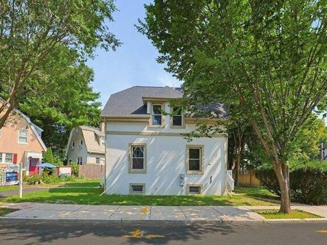 house with 3 bedroom, Boston MA ES105427820