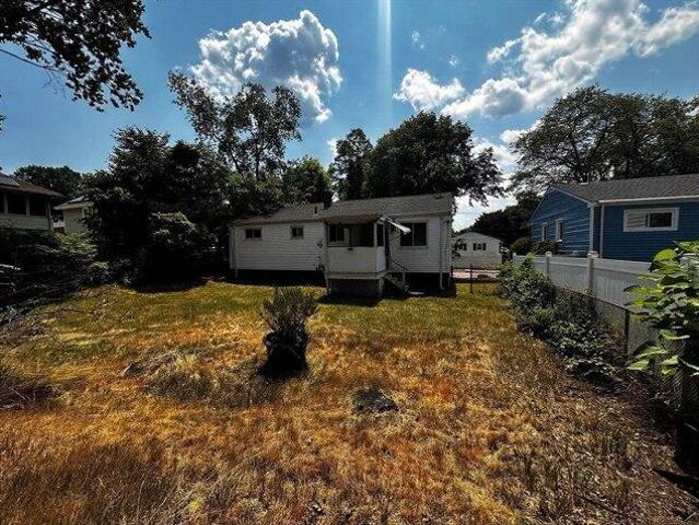 house with 3 bedroom, Boston MA ES106001398